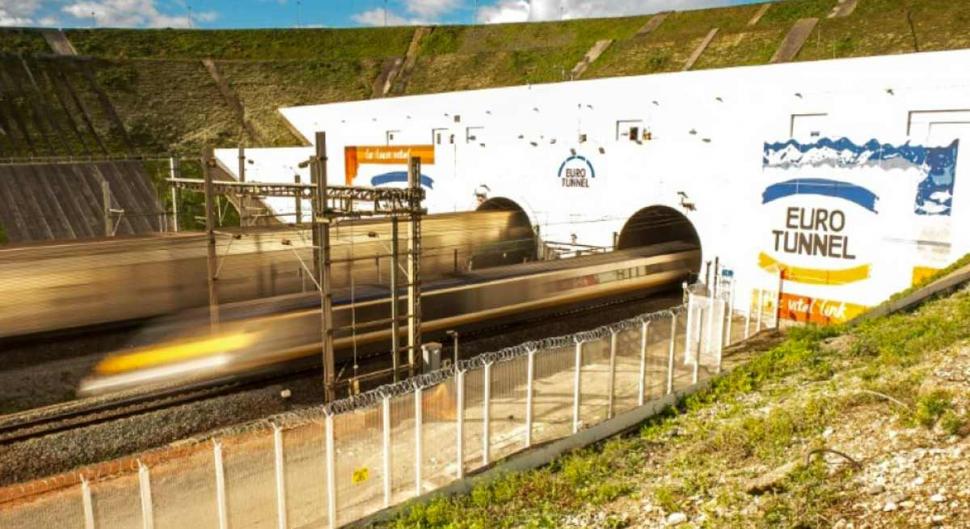 Forts des innovations accomplies, Eurotunnel et l’Ecole des Ponts ParisTech renouvellent la Chaire sur les « Sciences pour le transport ferroviaire »